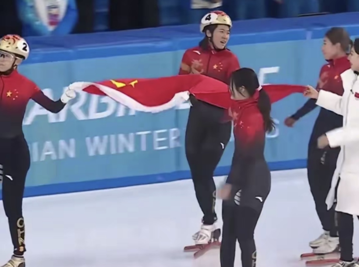 开云-包含Doinb迎来三赛季出色发挥，快船观众热烈欢呼！的词条-开云